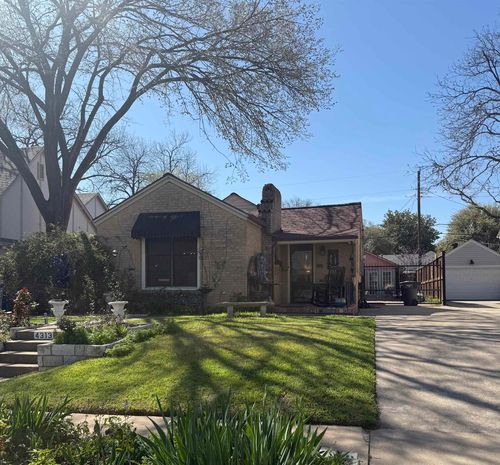 4313 El Campo Ave, Fort Worth, TX, 76107-4214 | Card Image