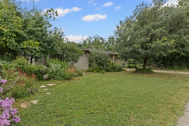 504 Cozby St N, House other with 2 bedrooms, 1 bathrooms and null parking in Benbrook TX | Image 13