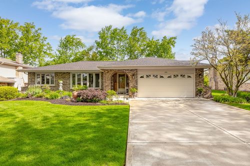 1706 Holly Avenue, Darien, IL, 60561 | Card Image