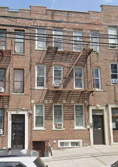 429 27th Ave, Astoria, NY, 11102-4163 | Card Image