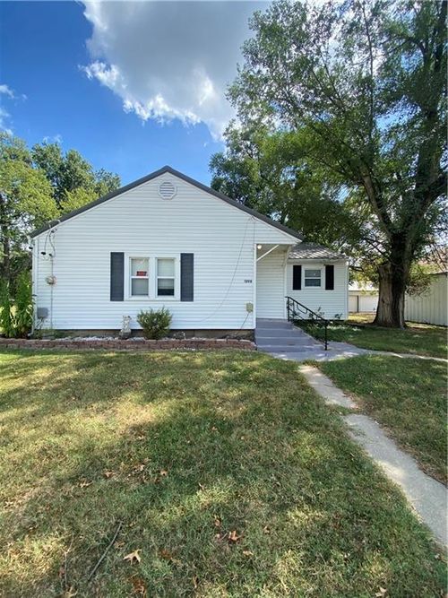1208 S Towers , Lots 51, 52, 53, 54 Street, Clinton, MO, 64735 | Card Image