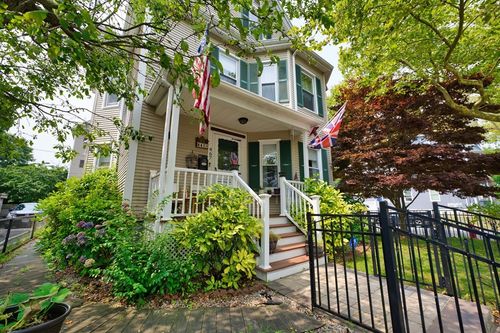 467 Brock Ave, New Bedford, MA, 02744-1413 | Card Image