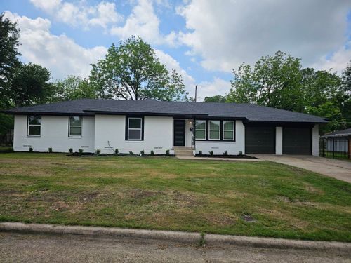 814 Woodacre Drive, Dallas, TX, 75241 | Card Image