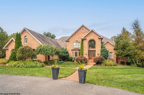 107 Nelson Dr, Morgantown, WV, 26508-4275 | Card Image