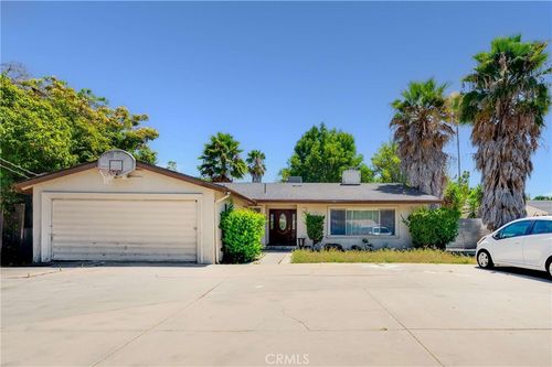 19122 Chase St, Northridge, CA, 91324-4214 | Card Image
