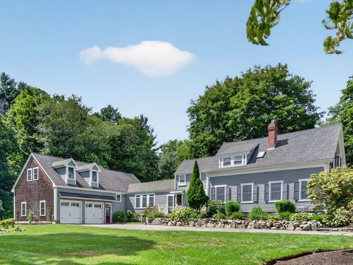 18 Mill St, North Reading, MA, 01864-2604 | Card Image