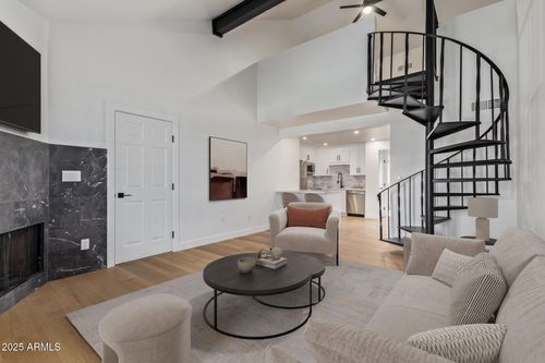 202-4901 S Calle Los Cerros Dr, Tempe, AZ, 85282-6213 | Card Image