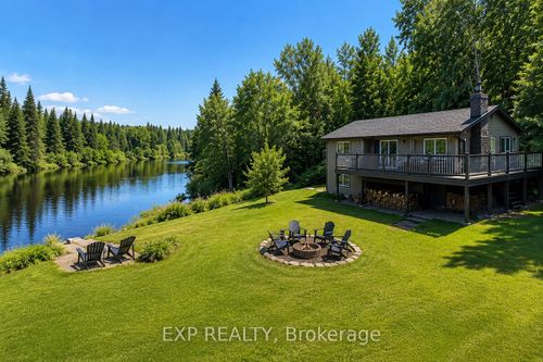 249 River Dr, Burks Falls, ON, P0A1C0 | Card Image