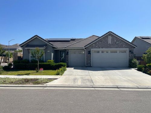 2031 N Osmun Ave, Clovis, CA, 93619-7466 | Card Image