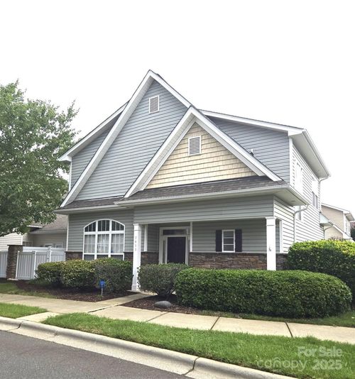 7411 White Elm Ln, Charlotte, NC, 28273-0070 | Card Image