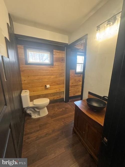 31078 Old Office Rd, Locust Grove, VA, 22508-2616 | Card Image