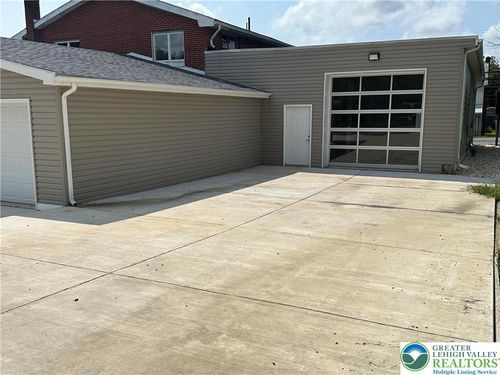 c-4119 Mauch Chunk Rd, COPLAY, PA, 18037-2106 | Card Image