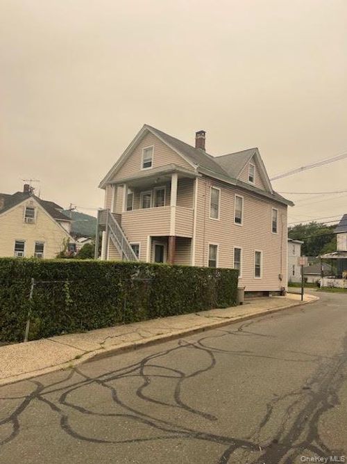 11 Westside Ave, Haverstraw, NY, 10927-1133 | Card Image
