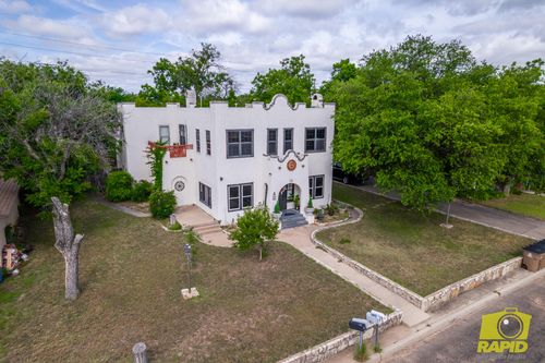 15 N Monroe St, San Angelo, TX, 76901-3265 | Card Image