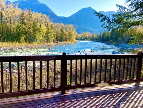 18021 433rd Avenue Se, Gold Bar, WA, 98251 | Card Image