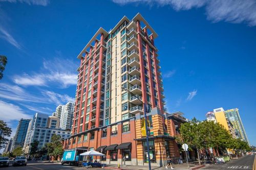 704-427 9th Ave, San Diego, CA, 92101-6412 | Card Image