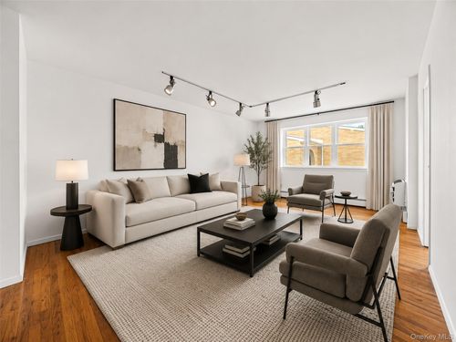 7-d-212 Westend Avenue, Hempstead, NY, 11520 | Card Image
