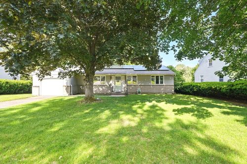 22 Crestview Dr, West Springfield, MA, 01089-1733 | Card Image