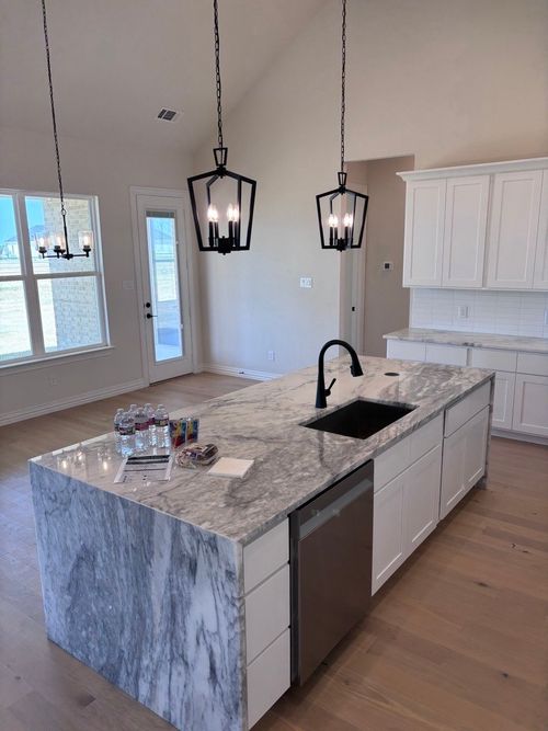 6451 Dalyn Dr, Midlothian, TX, 76065-7469 | Card Image