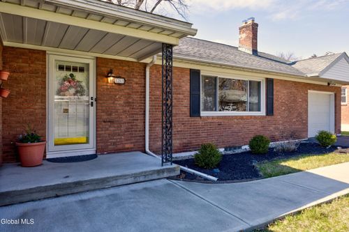 1265 Lexington Ave, Schenectady, NY, 12309-5605 | Card Image