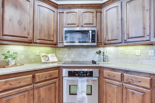 825 Silver Tree Drive, Choctaw, OK, 73020 | Card Image