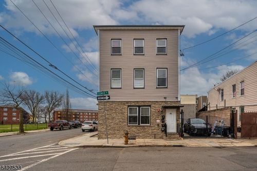 55 Lentz Ave, Newark, NJ, 07105-4412 | Card Image