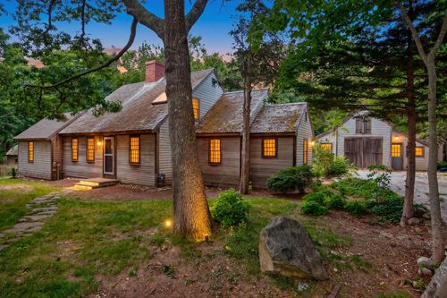 28 Greymoor Way, Orleans, MA, 02653-3629 | Card Image