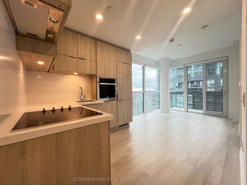 3108-39 Roehampton Ave, Toronto, ON, M4P0G1 | Card Image