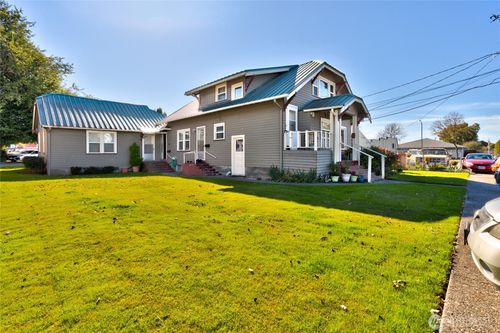 118 E Victoria Ave, Burlington, WA, 98233-1100 | Card Image