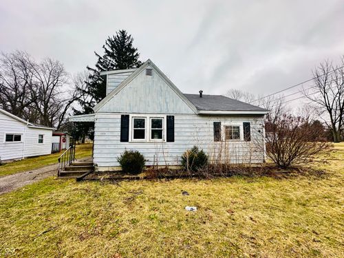 2520 S Andrews Rd, Yorktown, IN, 47396-1420 | Card Image