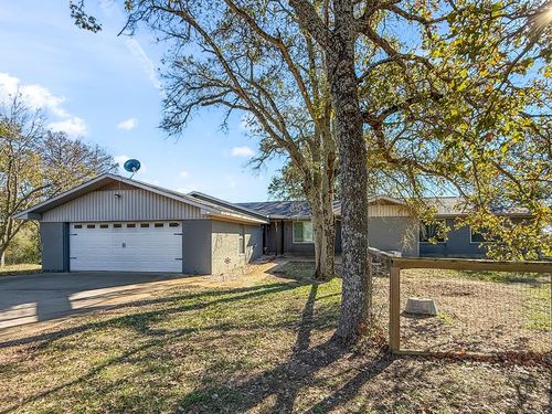 8090 County Road 4528, Palestine, TX, 75803-6348 | Card Image