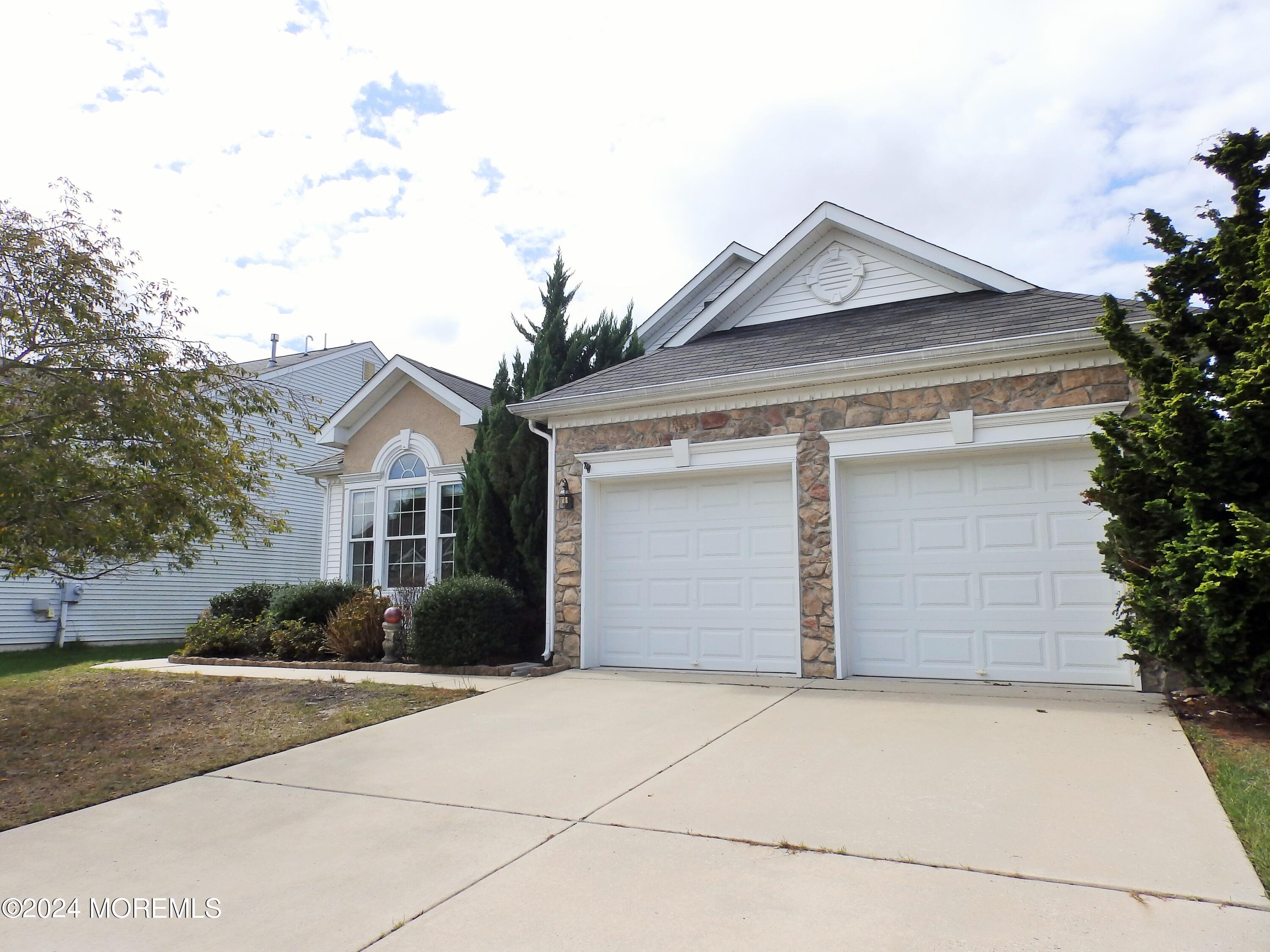 Westover Rd, Portland, OR 97210
