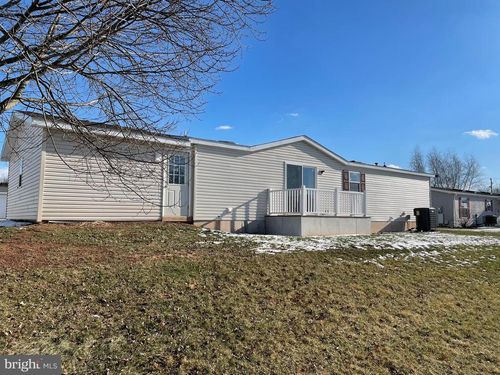 702 Wind In The Willows, ABBOTTSTOWN, PA, 17301-8992 | Card Image