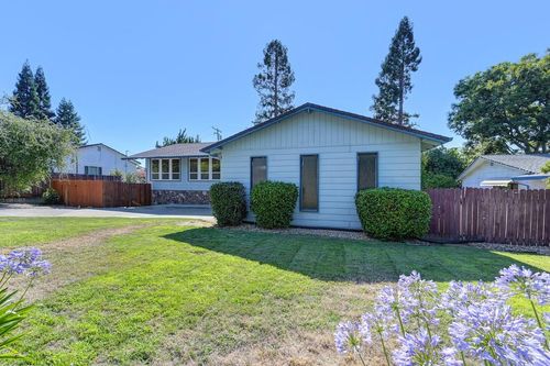 5033 Dory Way, Fair Oaks, CA, 95628-3436 | Card Image