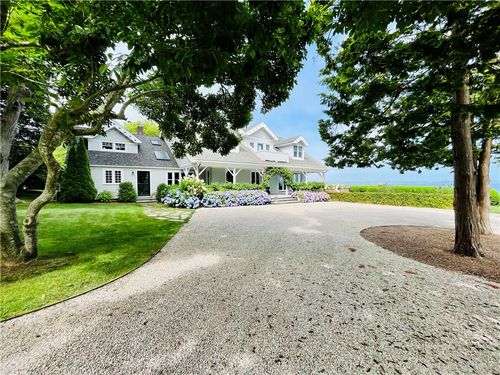 561 Indian Ave, Middletown, RI, 02842-5766 | Card Image