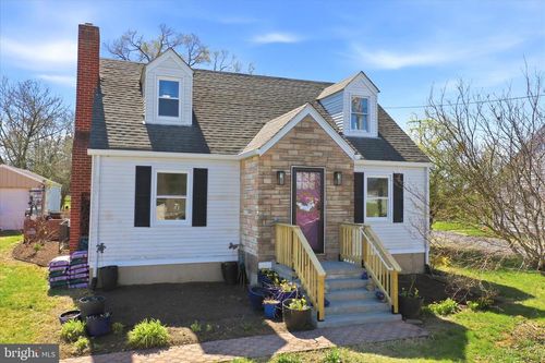 225 Fairground Rd, Woodstock, VA, 22664-1103 | Card Image