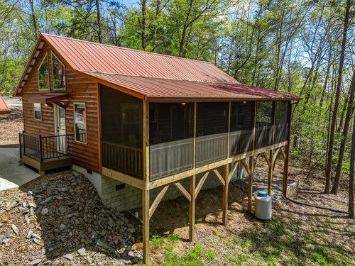 194 Woodcrest Dr, Murphy, NC, 28906-3137 | Card Image