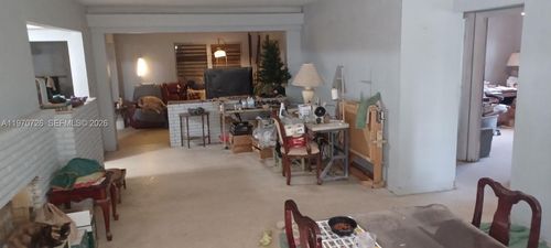 2215 Wiley St, Hollywood, FL, 33020-6271 | Card Image