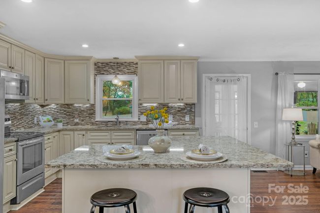 725 Plantation Rd, House other with 4 bedrooms, 2 bathrooms and null parking in Lancaster SC | Image 4