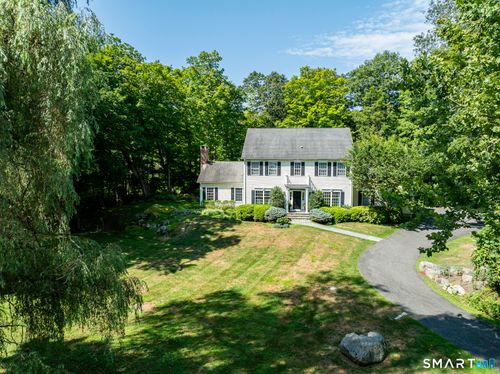 28 Great Pond Rd, Ridgefield, CT, 06877-2827 | Card Image