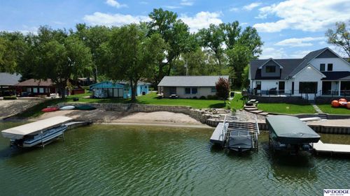 3400 Big Island Rd, Fremont, NE, 68025-6258 | Card Image
