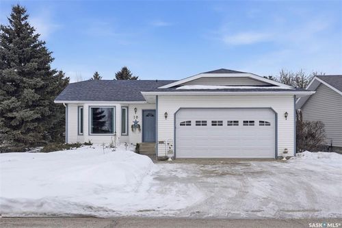 10 Meadows Pl, Watrous, SK, S0K4T0 | Card Image