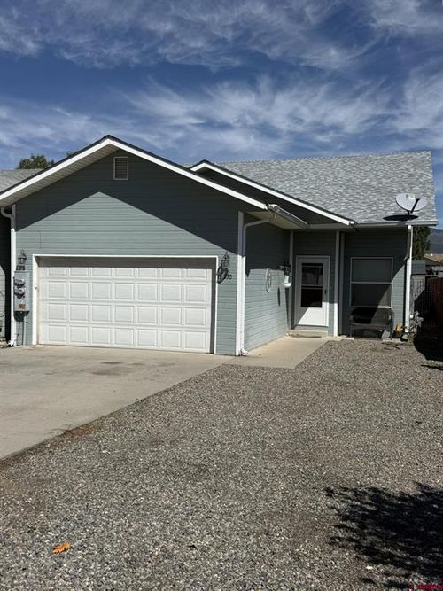 230 Se Greenwood Ave, Cedaredge, CO, 81413-4002 | Card Image