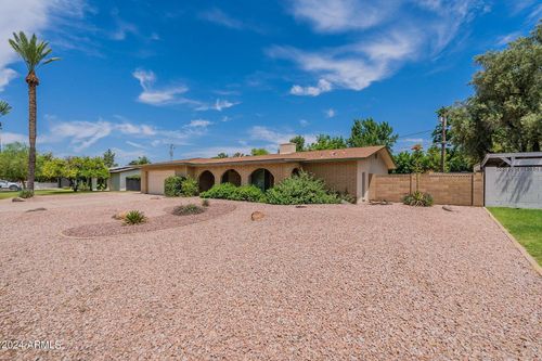 110 W Seldon Ln, Phoenix, AZ, 85021-4551 | Card Image