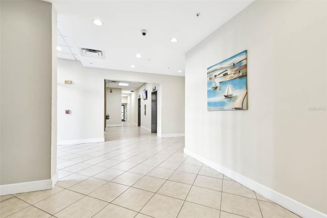 UNIT-405 - 470 3 Rd St S, Condo with 2 bedrooms, 2 bathrooms and null parking in SAINT PETERSBURG FL | Image 35