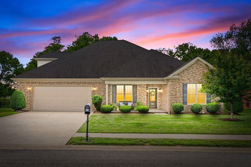 111 Sherinton Pl, Hopkinsville, KY, 42240-8754 | Card Image