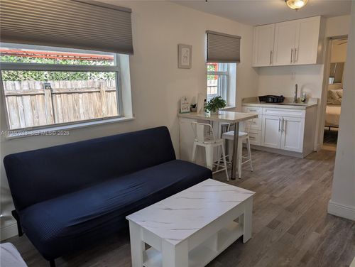 2-311 Sw 2nd Ave, Dania Beach, FL, 33004 | Card Image