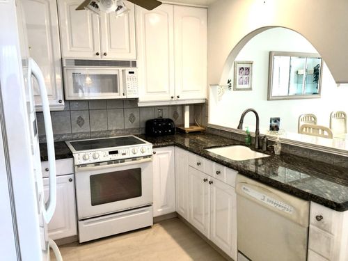 apt-204-7633 Tahiti Ln, Lake Worth, FL, 33467-4912 | Card Image