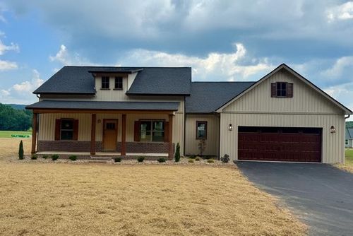 152 Bilbrey Rd, Livingston, TN, 38570-6002 | Card Image