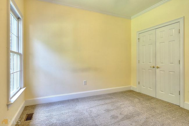 557 Arrowhead Cir, House other with 3 bedrooms, 2 bathrooms and null parking in Rutledge GA | Image 28
